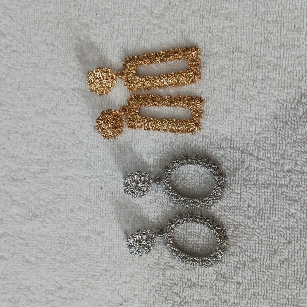 WOMEN'S Geometric Chunky Drop Silver and Gold Earring Set. Set of 2. - Picture 5 of 12